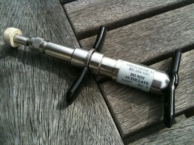 This is an activator like device commonly used by chiropractors. It makes a sound like a staple gun. Some chiropractors swear by its effectiveness, while others preferred the hands. What Chiropractic Billing Software Actually Reduces Denials?