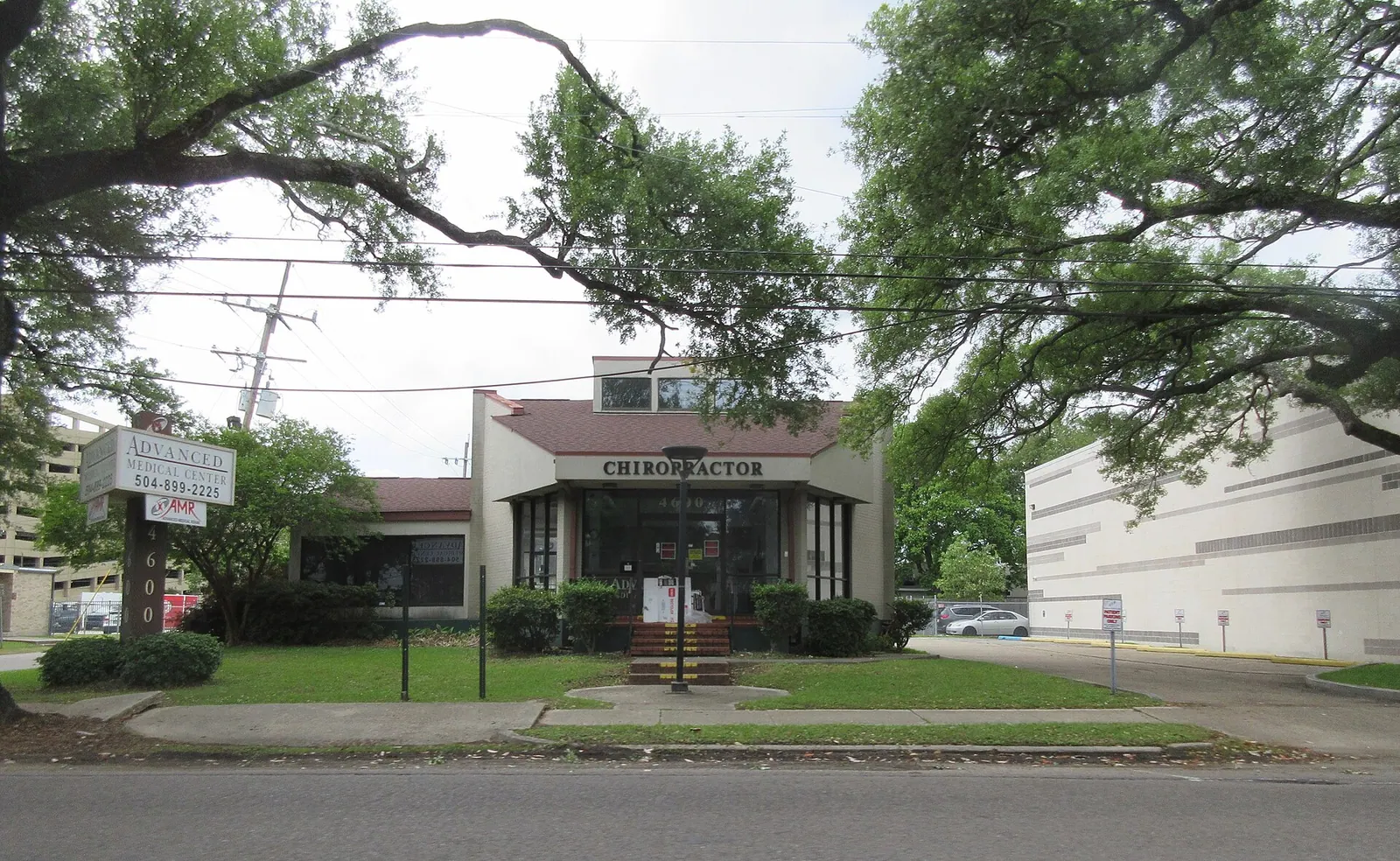 Claiborne Avenue, Uptown New Orleans, 23 April 2025 - Chiropractor. Most profitable chiropractic practice services